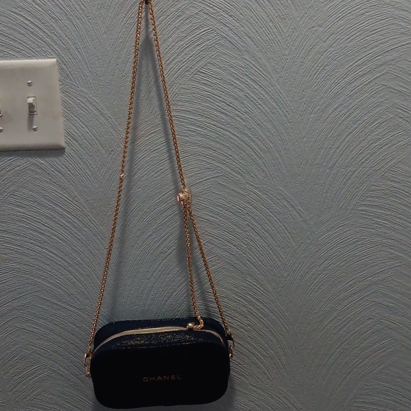 Chanel Navy Cosmetic Bag Turned Crossbody Bag with Unbranded Chain - Picture 9 of 10